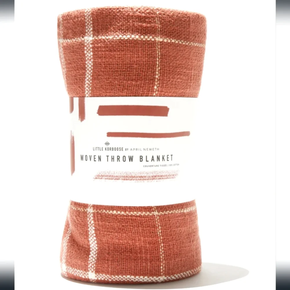 Beautiful Woven Throw Blanket. Brand New- Still wrapped!